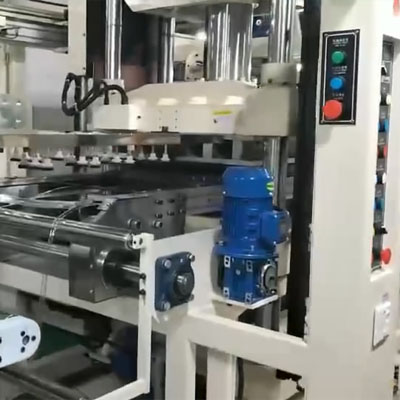自動化負(fù)壓一體吸塑成型機(jī) HVF-80